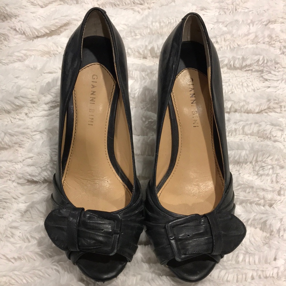 Buckle Pumps